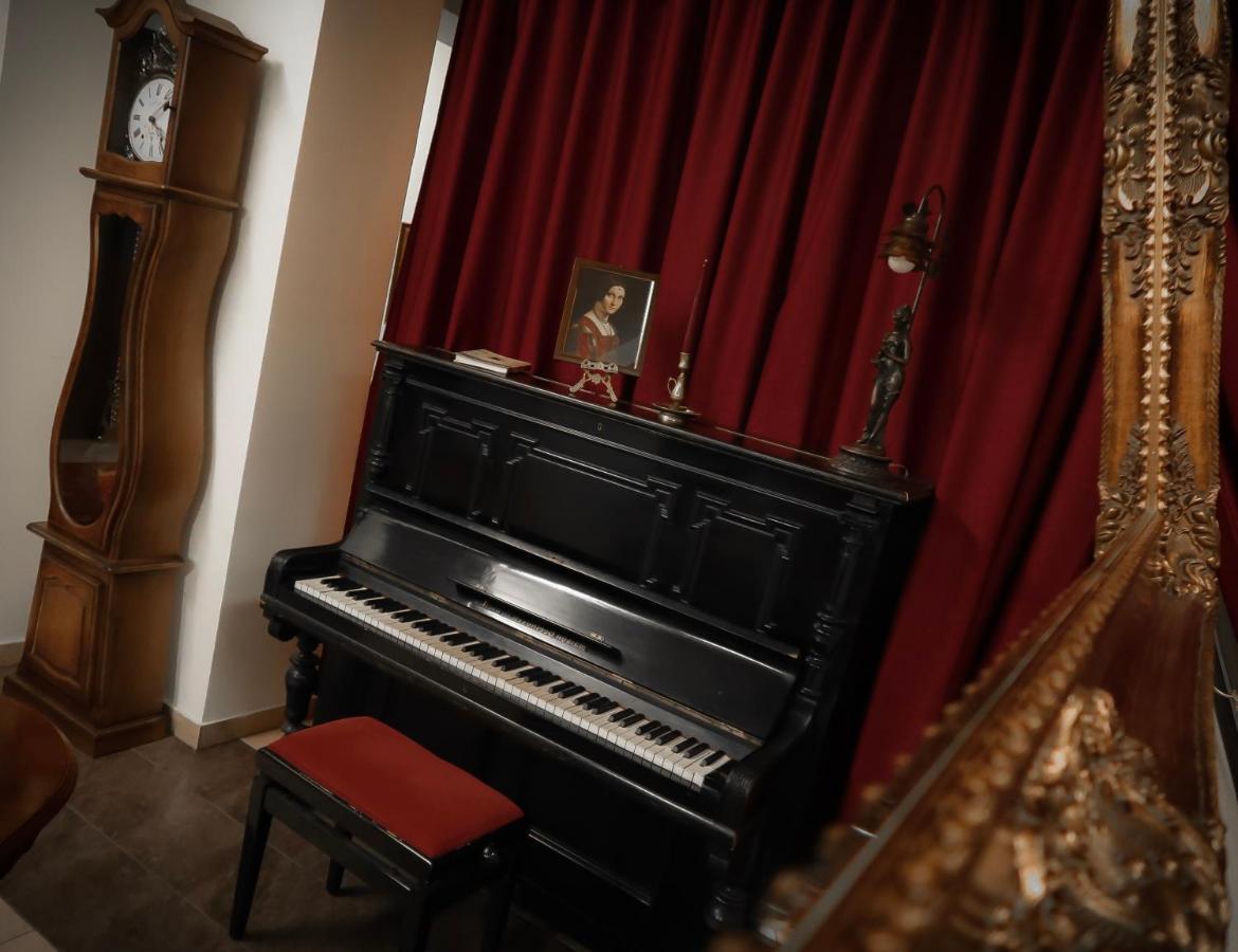 Hotel Art Montana Predeál Kültér fotó