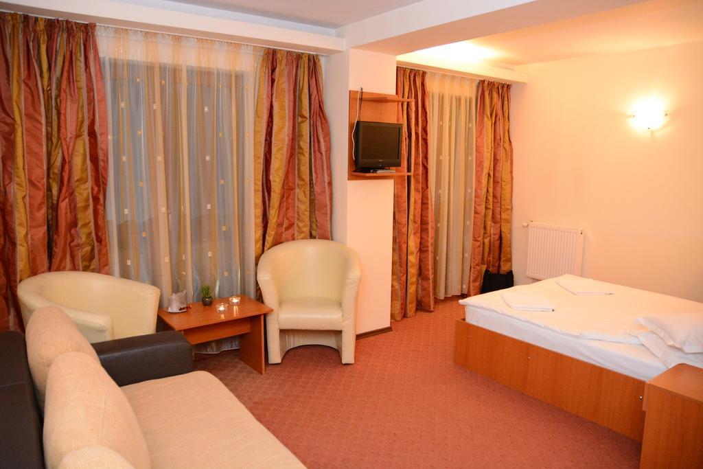 Hotel Art Montana Predeál Szoba fotó